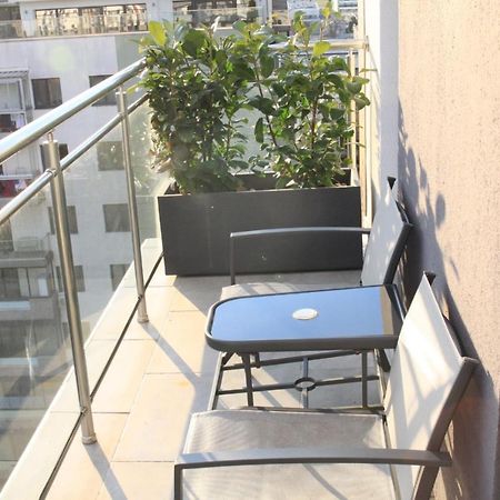 Grozavesti Luxury Apartment With 2 Rooms 布加勒斯特 外观 照片