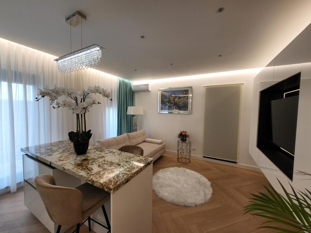 Grozavesti Luxury Apartment With 2 Rooms 布加勒斯特 外观 照片