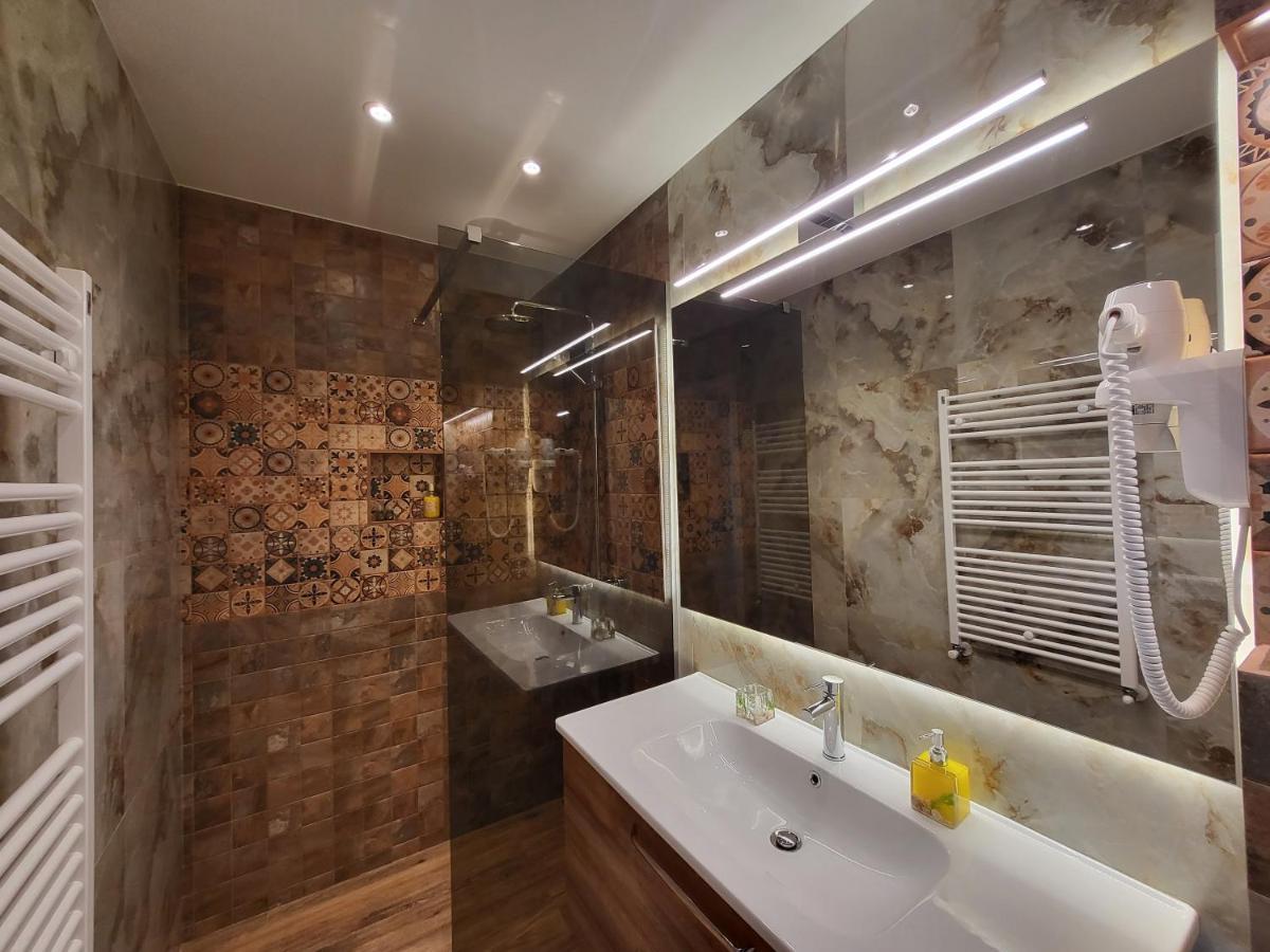Grozavesti Luxury Apartment With 2 Rooms 布加勒斯特 外观 照片